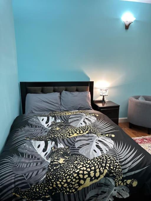 Appartement Apparemment - Tour Eiffel - Grenelle à Paris Extérieur photo