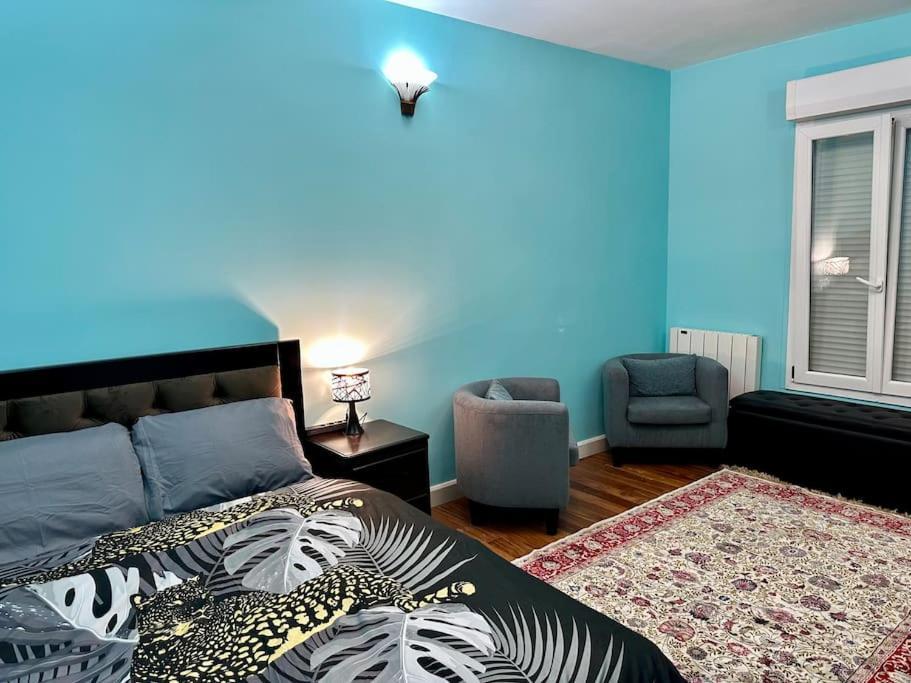 Appartement Apparemment - Tour Eiffel - Grenelle à Paris Extérieur photo